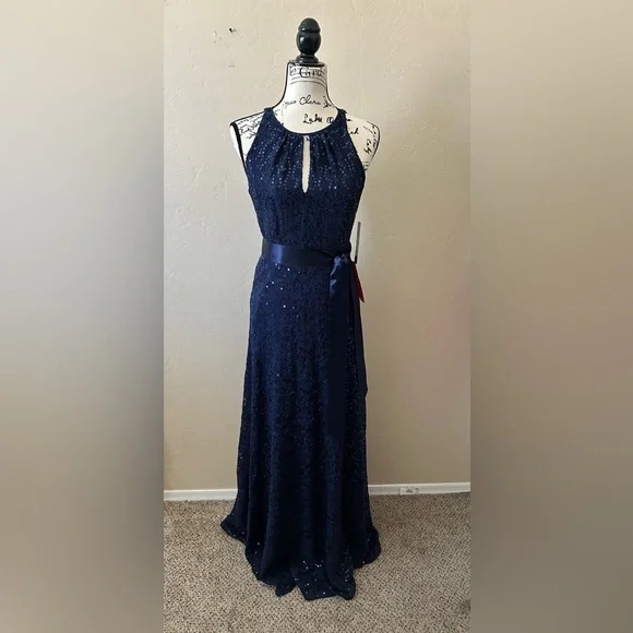 Tahari NWT ASL Halter Sequined Evening Gown Dress Size 2